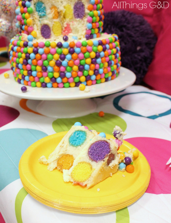Kate's Polka Dot Pajama Birthday Party - the inside of the cake has polka dots, too! | www.allthingsgd.com