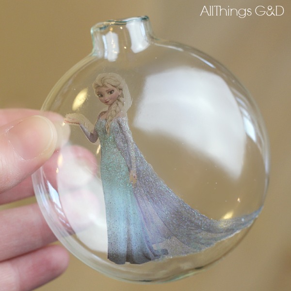 DIY Princess Elsa Ornament made using stickers and a tattoo - it couldn't be easier! | www.allthingsgd.com #Elsa #Frozen #ElsaOrnament #FrozenOrnament