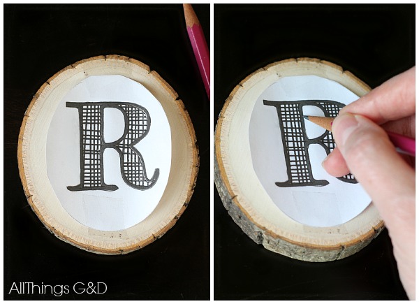 This DIY Monogrammed Wood Slice Ornament combines monograms, rustic and plaid for a Christmas trend trifecta - includes a free printable monogram to make your own! | www.allthingsgd.com