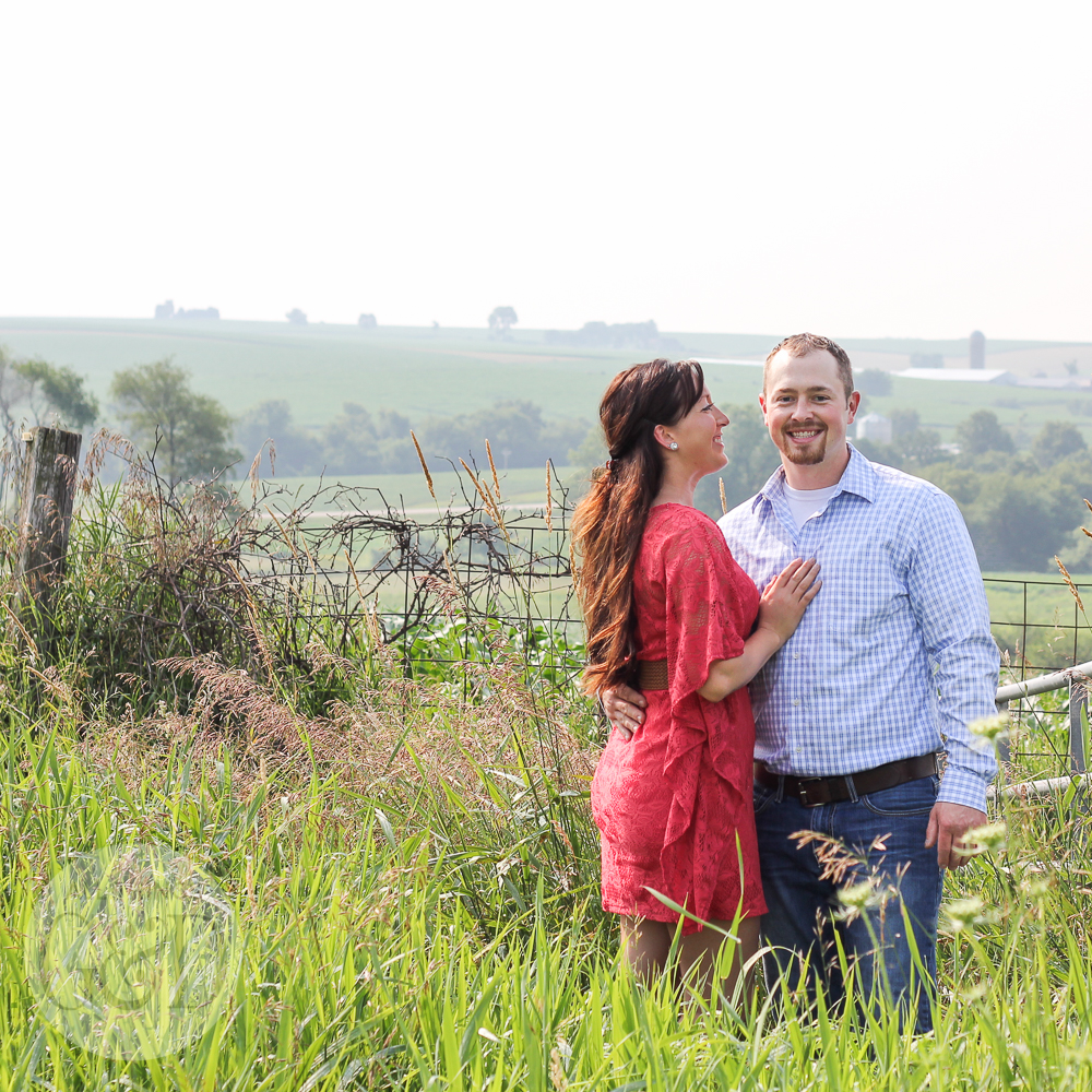 Amanda & Levi | Western Engagement Pictures by All Things G&D