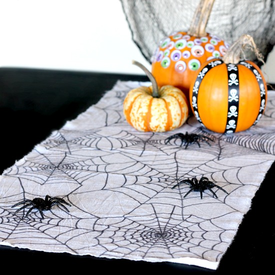 DIY Spiderweb Halloween Table Runner