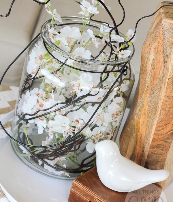 Easy Spring Floral Arrangement